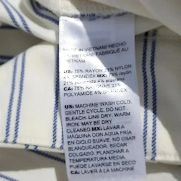 Chicos Womens Pants 2R White with Blue stripes. - Picture 5 of 8